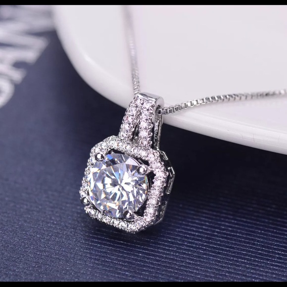 Necklace - Picture 6 of 8